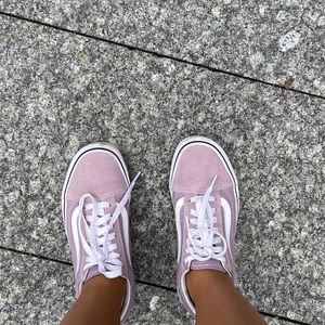 Light pink/purple vans size 6